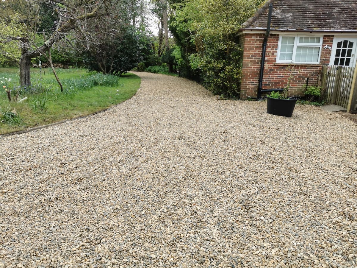 Shingle & Gravel by Stone Valley Landscapes