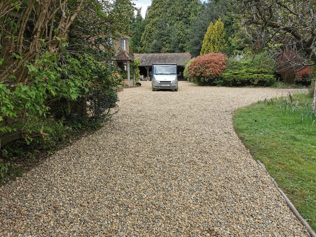 Shingle & Gravel by Stone Valley Landscapes